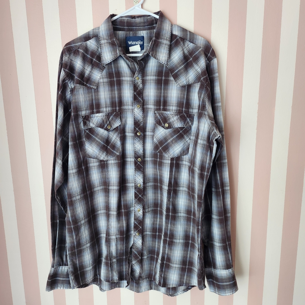 🏷Wrangler Brown Plaid Casual Button Down Shirt